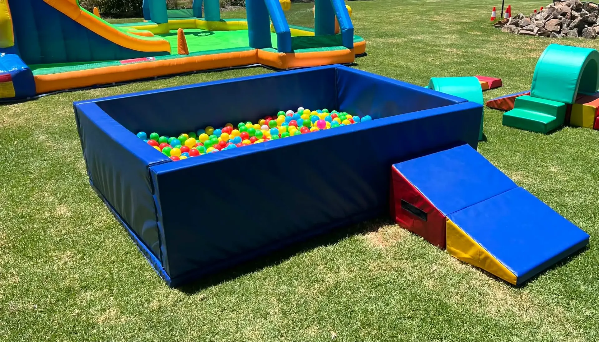 Giant Ball Pit 2m x 2m