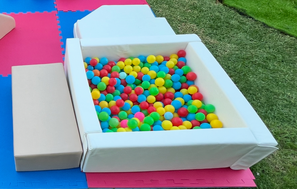 Small Ball Pit 1m x 1m